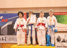 Phönix Cup, Staufen, 2024, Schweiz, Siegerehrung, Igor Mijatovic, Schotokan Karateschule AS, Mitiel Rodrigues, Nicola Schläppi, Shinsei Kan Lenzburg