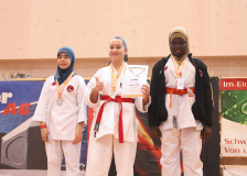 Phönix Cup, Staufen, 2024, Schweiz, Siegerehrung, Vuckovic Nina, Schotokan Karateschule AS, Zahra Husaini, Hayabusa Karate Do Basel