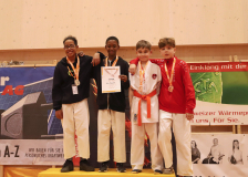 Phönix Cup, Staufen, 2024, Schweiz, Siegerehrung, Shinsei Kan Lenzburg, Djalo Rahmann, Hayabusa Karate Do Basel, Joshuar Padila, Tiago Soares, Elyas Musiq