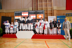 2023, Austrian Junior Open, Salzburg, Walserfeldhalle, Ellie Keller, Zoe Keller, Natalie Dusa, Siegerehrung, Kata, Österreich, Shukokai Dojo Wetzikon