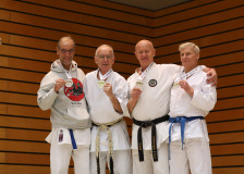 2024, Berlin Open, Berlin, Deutschland, Siegerehrung, Ralph Lehnert, RSV Toshima Ratzeburg, Andreas Bull, KARATE UND JIU JITSU TUNG DOJO BERLIN, Ulrich Schulze, MIYAKO KASE HA KARATE E. V., UKS HITOTSU OSTRZESZÓW, Jan ZIELIŃSKI