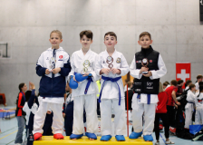 2024, Junior Karate League, Cham, Schweiz, Shukokai Dojo Wetzikon, Andrei Negara, Ilija Radosavljevic, Lenio Botta, Begzat Sulaj, Nippon Training Urdorf / Dietikon, Ryuei-ryu Karate Suisse, Schotokan Karateschule AS, Siegerehrung
