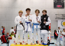 2024, Junior Karate League, Cham, Schweiz, Shukokai Dojo Wetzikon, Levin Alber, Aldor Cikaj, Yanick Wittwer, Ioannis Delianidis, Nippon Training Urdorf / Dietikon, BUSHIDO BADEN, Karateschule Sursee, Siegerehrung