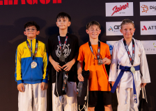 Alex Hachem,Maxim Kolarov,Giuliano Zuercher,Josif Kuzmanovski,KARATESCHULE SCHÖTZ,KIMURA SHUKOKAI KARATE LIMMATTAL,KARATÉ CLUB JAGUAR VALLORBE,KARATE-DO BALSTHAL,Siegerehrung,Swiss Karate League,Gossau,Züri Oberland,2026,Medal Ceremony,SKL