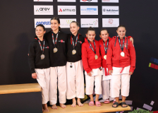 Siegerehrung, Schweiz, Swiss Karate League, 2025, Gossau, Züri Oberland, Aurora Sabatino, Emma Kleefeld, Sarah Dos Santos, Naima Trena, Daphne Girard, Leandra Hartkorn, Karate-Do Biel-Bienne - Zen Shin, Nippon Training Urdorf / Dietikon