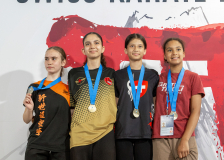 2026,SKL,Saalsporthalle,Swiss Karate League,Zürich,Siegerehrung,Medal Ceremony,Asya Payziner,Mia Sara Cajic,Viona Jäggi,Aissata Sissokho,Hayabusa Karate Do Basel,Shinsei Kan Lenzburg,Hoitsugan Kyokai Karate Solothurn,Ippon Karaté Club Tivoli Genève