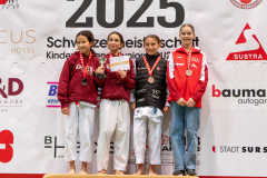 Shukokai Dojo Wetzikon, Siegerehrung, Schweiz, Schweizermeisterschaft, Sursee, 2025, Championnat Suisse, Swiss Championship, Switzerland, ELÉANORE Lafourcade, Ippon Karaté Club Tivoli Genève, Elson Sport & Karate, Mobina Mohammadi, Anna Sophia Pfister, Anna Wittek