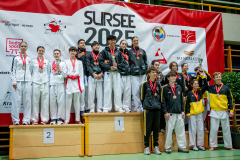 Shukokai Dojo Wetzikon, Siegerehrung, Schweiz, Schweizermeisterschaft, Sursee, 2025, Championnat Suisse, Swiss Championship, Switzerland, Caleb Gossweiler, Karl Ravas, Lenya Lawrenz, Luna Molitor, Noah Maurer, Maya Boccone, Elias Roland Berge, Felicia Wächter, Corsin Dion Lüthy, Jessica Frischknecht, Bjarne Kühl, Sylvie Näf, Kilian Johan Stein, Thierry Giess, Dren Berisha, Serena Payziner, Cebrail Baumgartner, Sara Gres, Karate Do Brugg, Karatecenter Reto Kern Kreuzlingen, Hayabusa Karate Do Basel