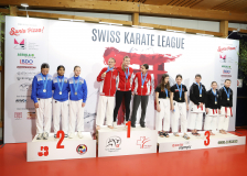 2025, Swiss Karate League, Bonstetten, Schweiz, Team Kata, Siegerehrung, Shorin Ryu Karate Do Kloten, Karatedo Lyss-Aarberg, KARATE - CLUB SENSE DÜDINGEN - RIFFENMATT, Shin-Tai Karate-Do Delémont, Enuara Osmani, Sarah Garcete, Vittoria Adduci, Naya Gnägi, Alycia Kanesan, Elena Hügli, Anne-Sophie Weihs, Eleni Spicher, Max Fricker, Sonia Garcia Perdiz, Manon Fähndrich, Elsa Fähndrich