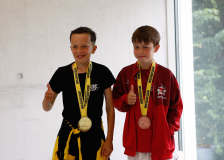 2025, Swiss Karate League, Burgdorf, Schweiz, Kumite, Siegerehrung, Gian Serrano, Karatecenter Reto Kern Kreuzlingen, Til Müller, Karateschule Sursee