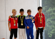 2025, Swiss Karate League, Burgdorf, Schweiz, Kumite, Siegerehrung, Valentin Zettel, KARATESCHULE SCHÖTZ, Francesco Tam, Felix Wolf, Adrien Pannatier, SCUOLA DI KARATE YAMA NO KAZE, Karatedo Lyss-Aarberg, Karate Club Valais