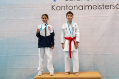 Liam Jin Van Hasselt,Diana Pezzano,Bonstetten,Siegerehrung,2026,Zürcher Kantonalmeisterschaft,ZHKM,IKIGAIDO KARATE FÄLLANDEN,RYUEI-RYU KARATE SUISSE