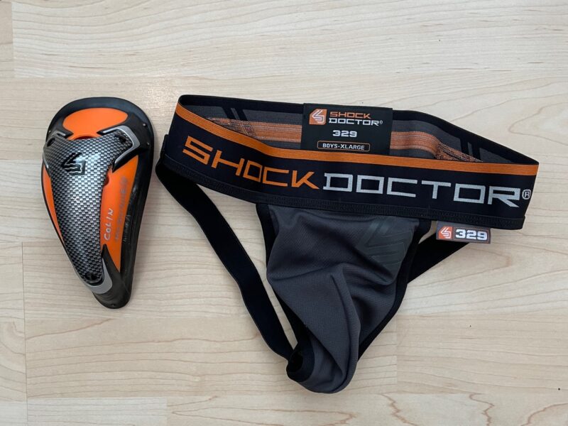 Shock Doctor mit Ultra Carbon Flex Cup